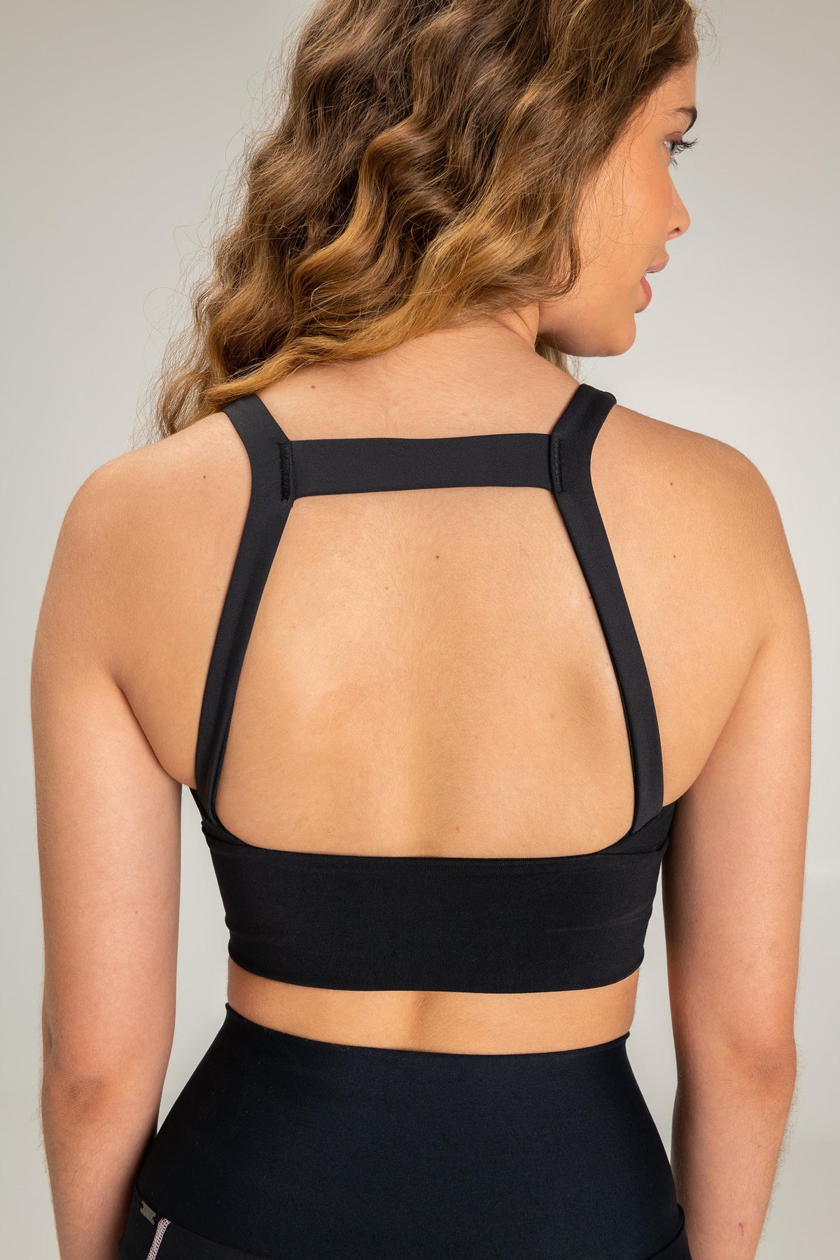 Essential Streamline Mid Sports Bra