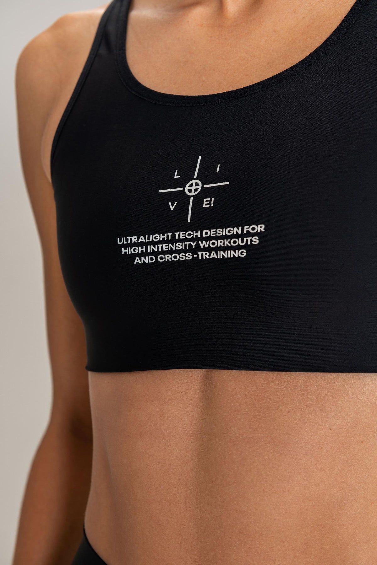 Hit Training Mid Sports Bra